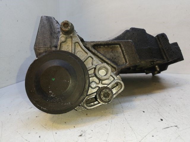 VW PASSAT B5 Klímakompresszor Tartó Bak 4. kép