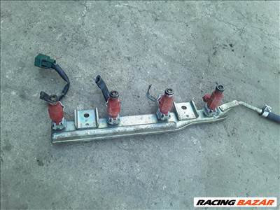 Nissan Almera N16 Befecskendező Injektor 1.8 b