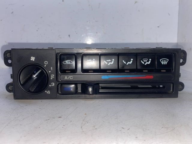 NISSAN PRIMERA (P10) Fűtéskapcsoló (manuális klímás) 1. kép