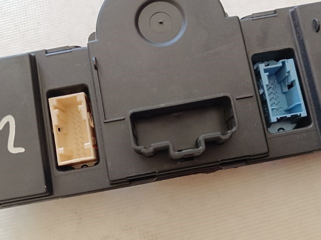 RENAULT SCÉNIC II (JM0/1_) Fűtéskapcsoló (digit klímás) 4. kép