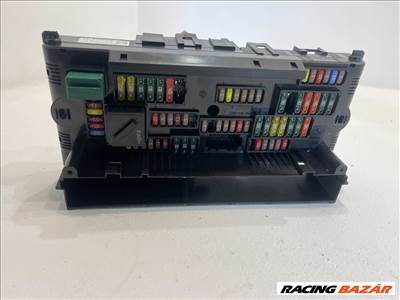 BMW F10 F11 utastér biztosíték tábla  9252815