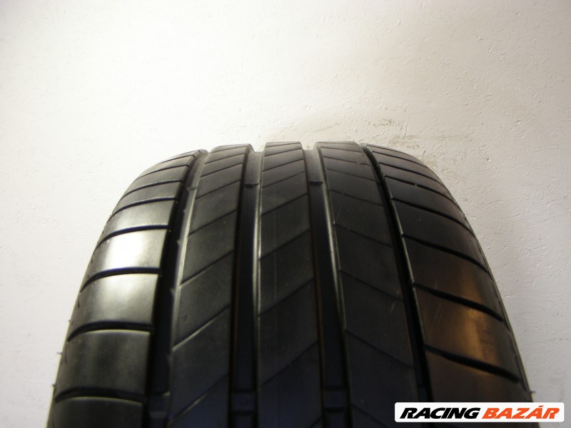 Bridgestone T005 215/50 R18  1. kép