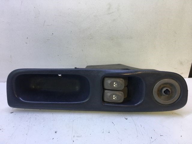 RENAULT TWINGO I (C06_) Jobb első Ablakemelő Kapcsoló 1. kép