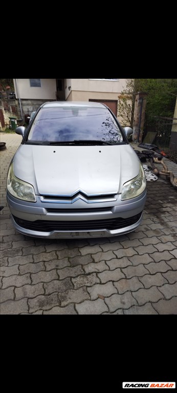 Citroën C4 I bontott alkatrészei 1. kép