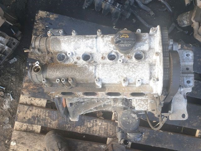 VW GOLF V (1K1) Motor (Fűzött blokk hengerfejjel) 1. kép