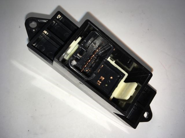 MITSUBISHI ASX Ablakemelő Kapcsoló (Pozíciófüggetlen) 2. kép