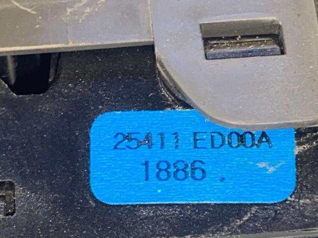 NISSAN NOTE Bal hátsó Ablakemelő Kapcsoló 3. kép