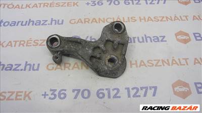 Ford Fiesta MK7 Eladó gyári, benzines jobb oldali motoron lévő bak 