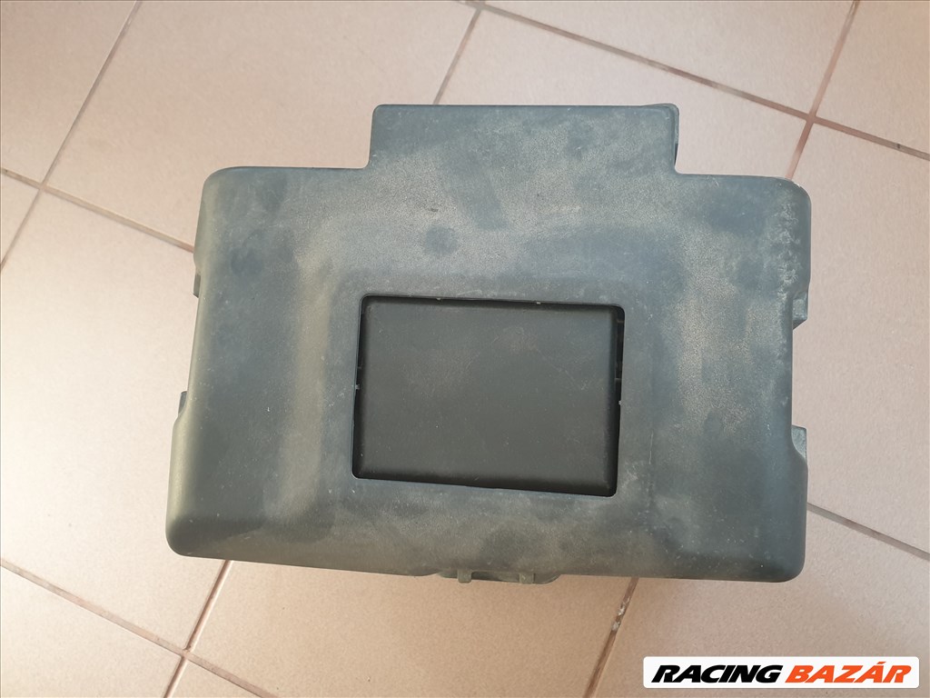 Volkswagen Golf IV akkumulátor doboz, benzines 1J0 915 335 A 2. kép