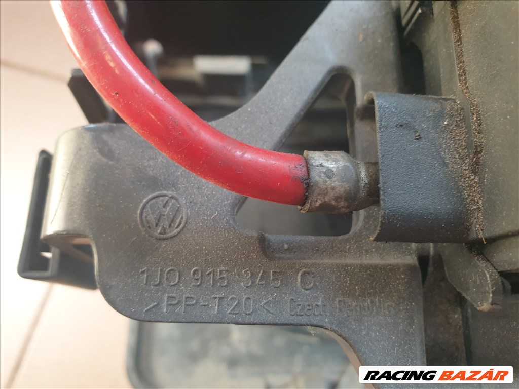 Volkswagen Golf IV akkumulátor doboz, benzines 1J0 915 335 A 12. kép