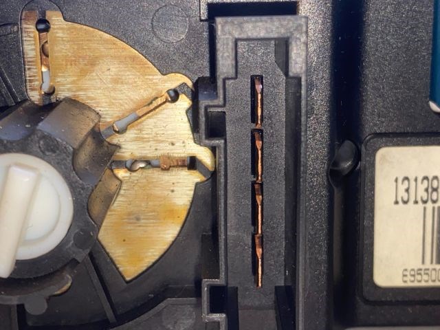 OPEL ASTRA H Fűtéskapcsoló (manuális klímás) 5. kép