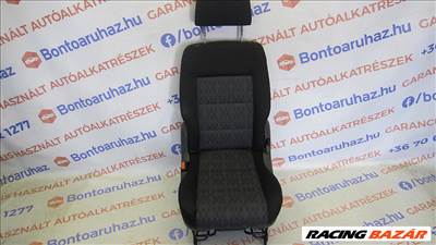 Seat Alhambra Eladó  6-7 ülés  bal oldali övcsattal középső, hátsó sorba rakhat.