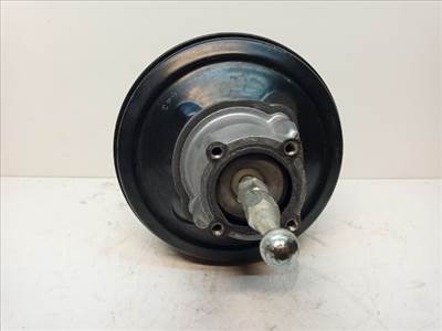 AUDI A8 Fékrásegítő