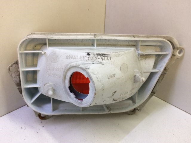 MAZDA 323 Ködzárófény 2. kép
