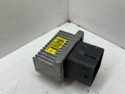 RENAULT FLUENCE (L30_) Hűtőventilátor Relé