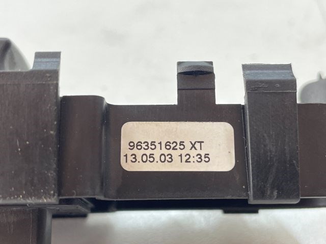 PEUGEOT 307 (3A/C) Jobb első Ablakemelő Kapcsoló 4. kép