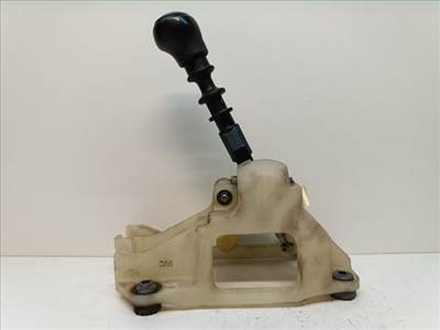 KIA CEED Ferdehátú (ED) Váltó Kulissza