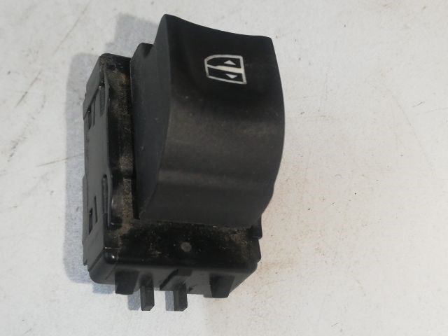 RENAULT FLUENCE (L30_) Jobb hátsó Ablakemelő Kapcsoló 1. kép