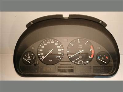 BMW 5 (E39) Kilométeróra