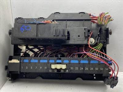 BMW 3 (E46) Biztosítéktábla Doboz