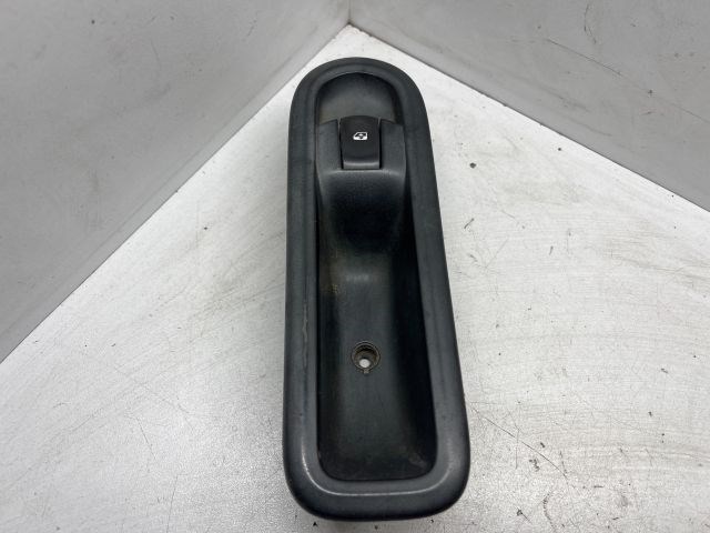 RENAULT CLIO III Jobb első Ablakemelő Kapcsoló 1. kép