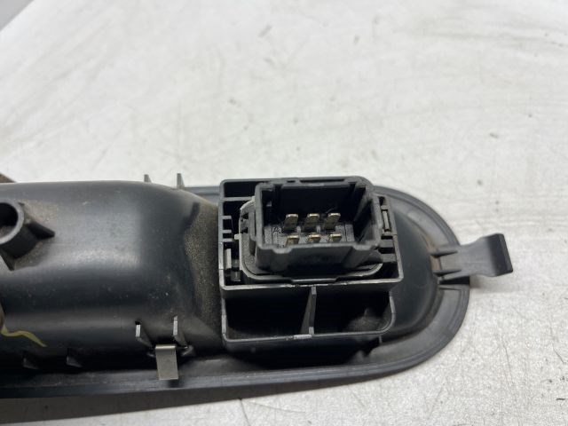 RENAULT CLIO III Jobb első Ablakemelő Kapcsoló 4. kép