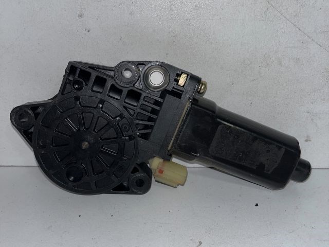 HYUNDAI TRAJET Jobb első Ablakemelő Motor 1. kép