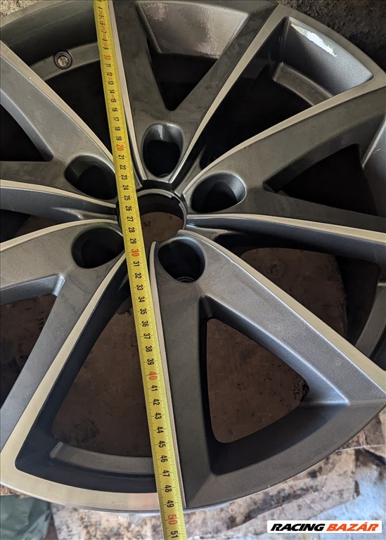 Újszerű 18-as Fondmetal alufelni 7600/F6-A - 8Jx 18 H2 - ET42 - 5x112 11. kép