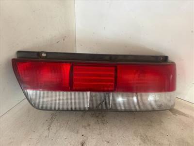 SUZUKI SWIFT II lépcsőshátú (AH, AJ) Jobb Hátsó Lámpa