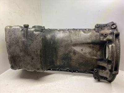 MERCEDES-BENZ 190 Olajteknő