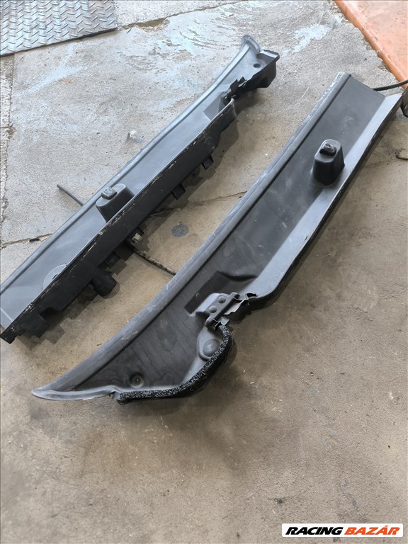 Fiat DUCATO Citroen JUMPER Peugeot BOXER 06 Levélfogó műanyag rács 3704 1306177070 1306178070 3. kép