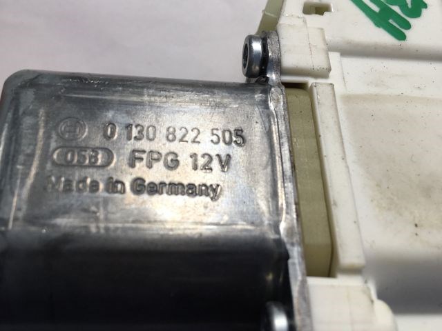 MERCEDES-BENZ C-CLASS (W204) Bal hátsó Ablakemelő Motor 3. kép