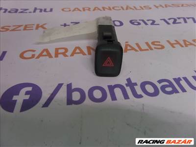 Volvo V60 Eladó bontott gyári elakadás jelző gomb jó állapotban.