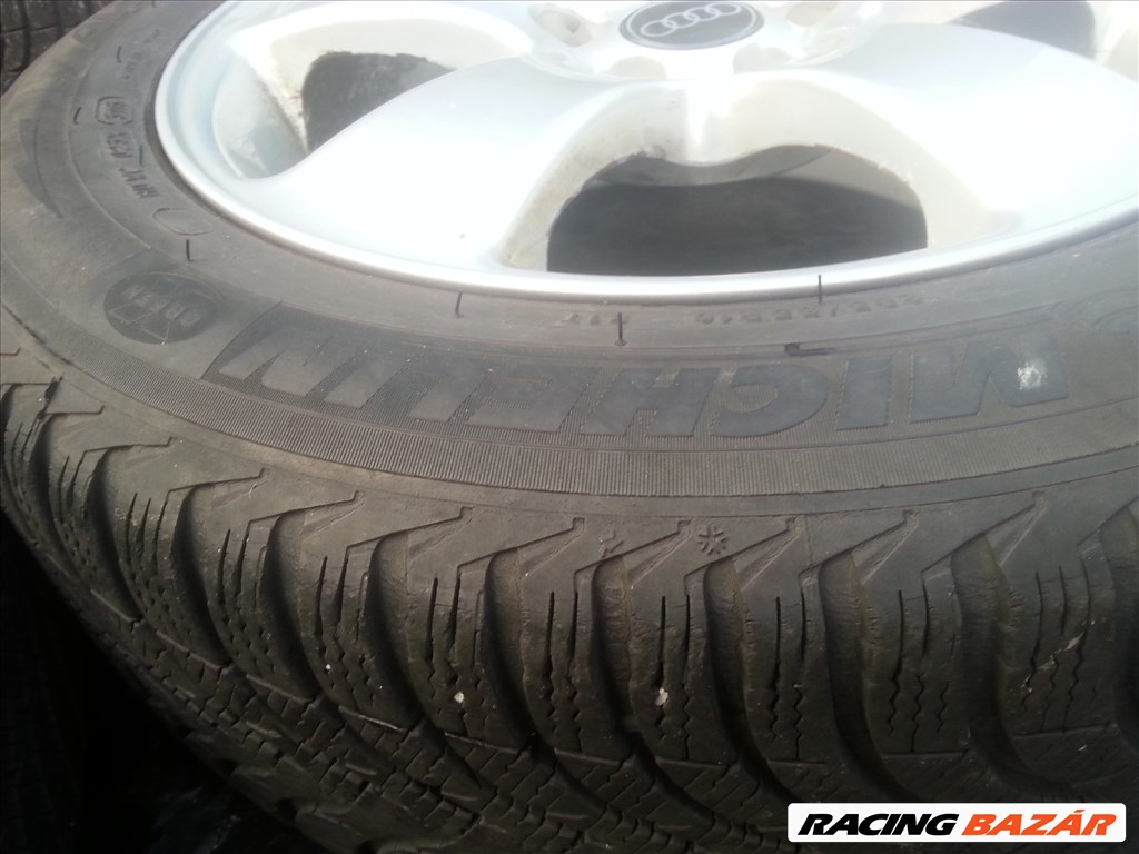  5x112 lyukosztású Audi A3 gyári alufelni, rajta 205/55R16 Michelin téli gumi  6. kép