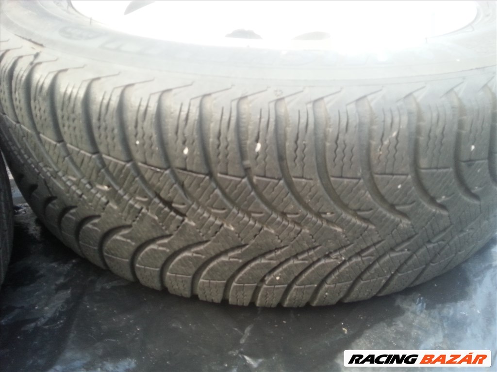  5x112 lyukosztású Audi A3 gyári alufelni, rajta 205/55R16 Michelin téli gumi  8. kép