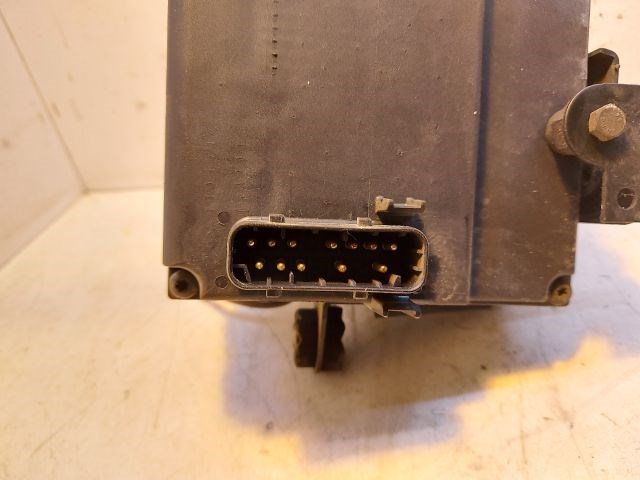 BMW 5 (E39) ABS Kocka 5. kép