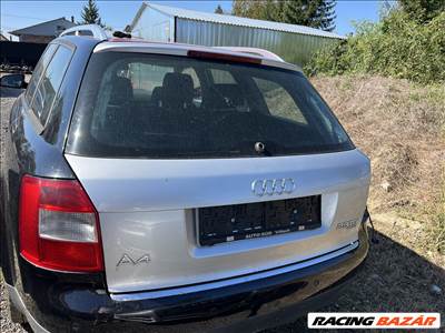 Audi A4 (B6/B7) B6/B7 csomagtérajtó ly7W