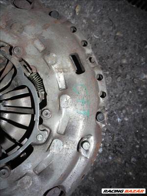 Skoda Yeti VW Passat Seat Audi 2.0 TDI CR kettős tömegű lendkerék kuplunggal