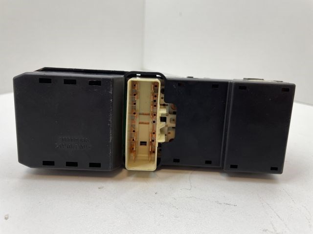 CHEVROLET CAPTIVA (C100, C140) Ablakemelő Kapcsoló Négyes / Kettes 2. kép