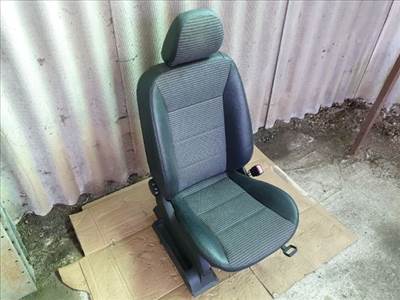 MERCEDES-BENZ A-CLASS (W169) Jobb első Ülés