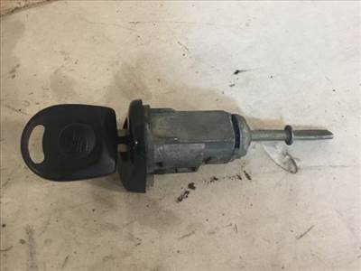 SEAT TOLEDO II (1M2) Jobb első Ajtózár