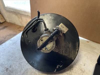 FORD FOCUS (DAW, DBW) Fékrásegítő