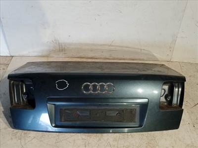 AUDI A8 Csomagtérajtó (Részeivel)