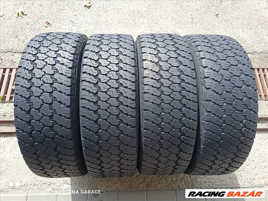 255/75 R17" Goodyear A/T használt téli garnitúra 1. kép
