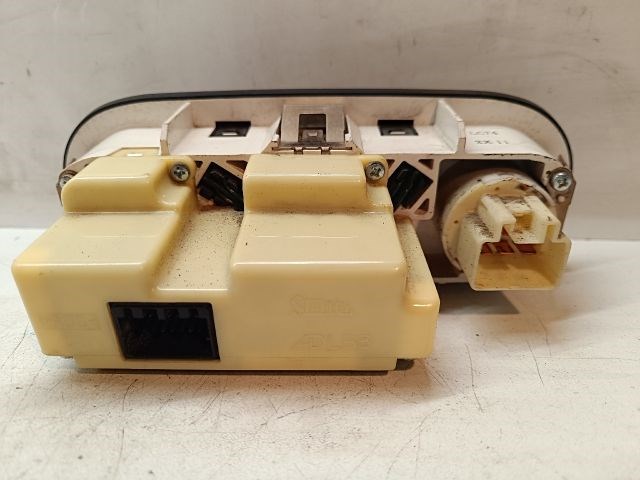 MAZDA MPV Fűtéskapcsoló (Nem klímás) 2. kép