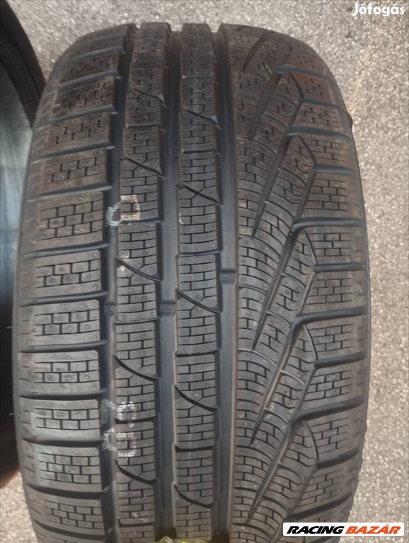 Új 2db Pirelli 235/35 19 téli gumi r19 " 2. kép