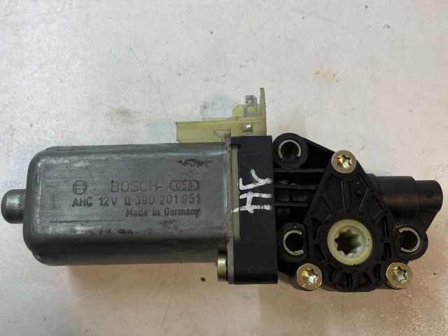 BMW 7 (E65, E66, E67) Tetőablak Motor 1. kép