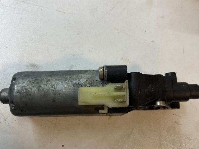 BMW 7 (E65, E66, E67) Tetőablak Motor 2. kép