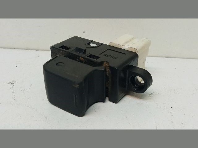 SUBARU FORESTER Jobb hátsó Ablakemelő Kapcsoló 1. kép