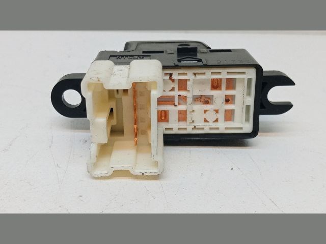 SUBARU FORESTER Jobb hátsó Ablakemelő Kapcsoló 4. kép